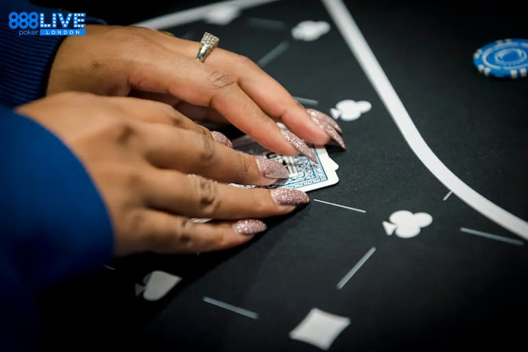 Cash game contro tornei di poker – Puntare le blind