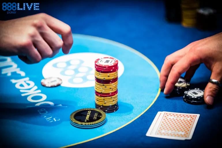 Un'azione del poker